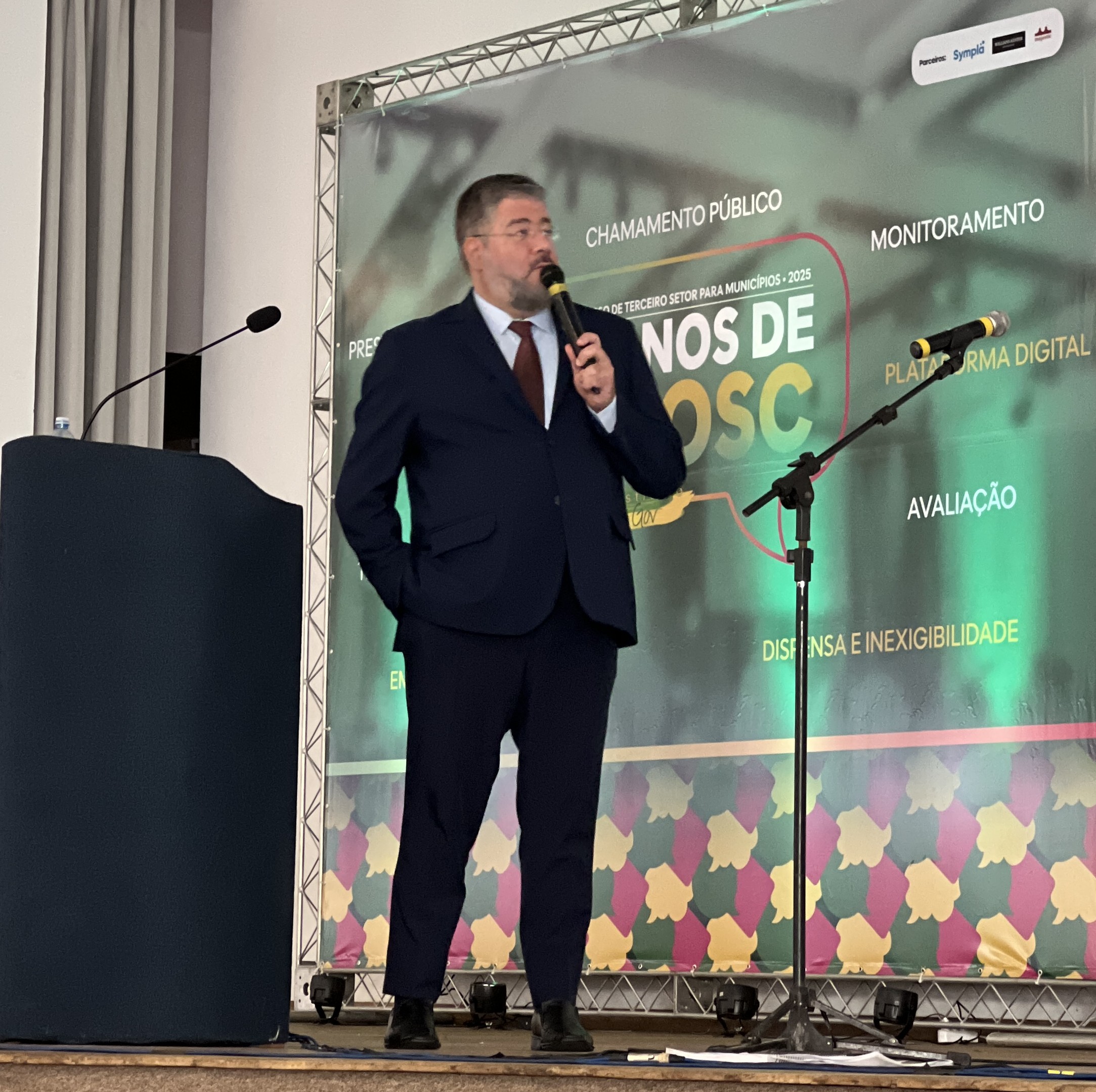 Apresentador e Mestre de Cerimônias - Congresso Terceiro Setor - Instituto GOV